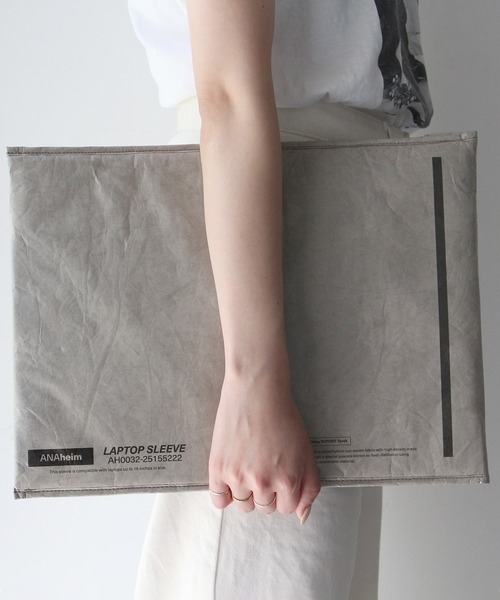 HIGHTIDE(ハイタイド)の「ANAheim アナハイム Laptop Sleeve 16inch ラップトップスリーブ 16インチ パソコンケース PC(PC・タブレットケース・レディース・キャメル/グレー/ブラック・FREE)」の5枚目の写真