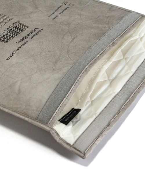 HIGHTIDE(ハイタイド)の「ANAheim アナハイム Laptop Sleeve 16inch ラップトップスリーブ 16インチ パソコンケース PC(PC・タブレットケース・レディース・キャメル/グレー/ブラック・FREE)」の6枚目の写真