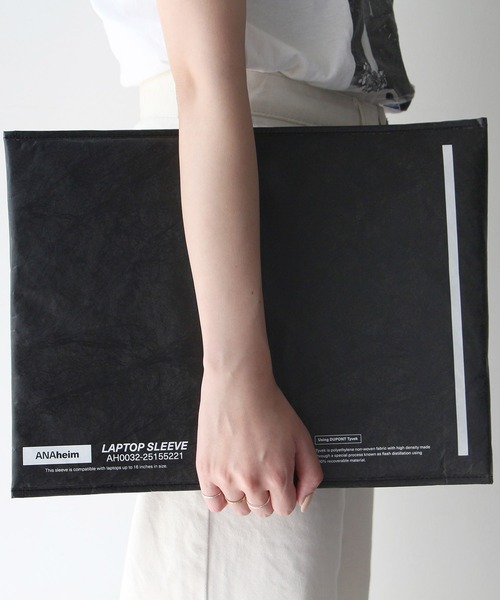 HIGHTIDE(ハイタイド)の「ANAheim アナハイム Laptop Sleeve 16inch ラップトップスリーブ 16インチ パソコンケース PC(PC・タブレットケース・レディース・キャメル/グレー/ブラック・FREE)」の15枚目の写真