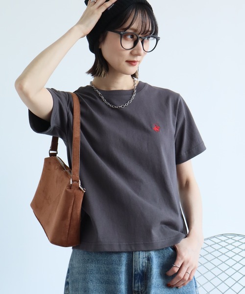 BEVERLY HILLS POLO CLUB（ビバリーヒルズポロクラブ）の「【Bevery Hills Polo Club/ビバリーヒルズポロクラブ】ワンポイント刺繍 コンパクトTシャツ（Tシャツ/カットソー・レディース・アイボリー/ブラウン/オレンジ/スミクロ/ネイビー/ホワイト・M）」の3枚目の写真