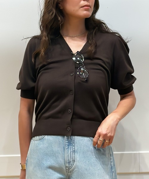 BANANA REPUBLIC FACTORY STORE(バナナリパブリック ファクトリーストア)の「BANANA REPUBLIC FACTORY STORE 日本限定 パフスリーブ Vネック カーディガン(カーディガン/ボレロ・レディース・ネイビー/ホワイト/ブラック/ブルー系その他/ブラウン/レッド・XS/L/S/M)」の12枚目の写真
