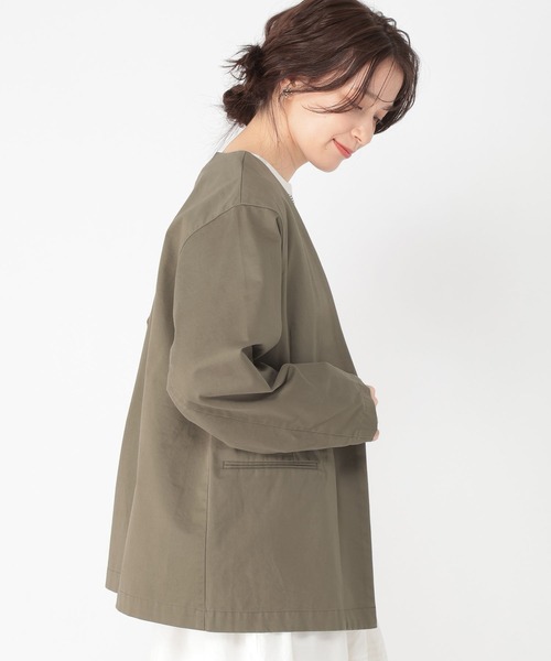 studio CLIP（スタディオクリップ）の「コットンサテンノーカラージャケット（その他アウター・レディース・カーキ/その他1・FREE）」の12枚目の写真