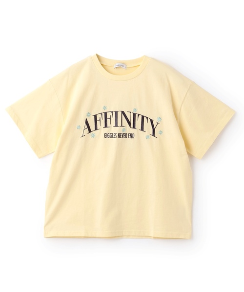 LOVETOXIC（ラブトキシック）の「【秒かわトップス】【GOODPRICE】【綿100%】カレッジフラワー半袖T（Tシャツ/カットソー・キッズ・ネイビー/オフホワイト/イエロー/ピンク・S:140cm/L:160cm/M:150cm/130cm）」の5枚目の写真