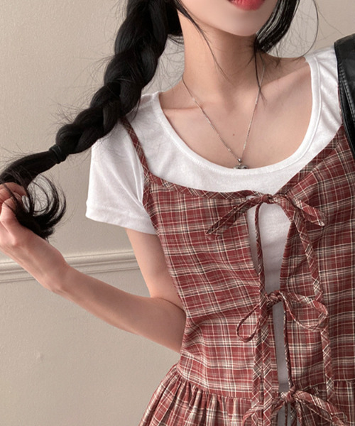 VIVID LADY(ビビッドレディー)の「チェック柄 フロントリボン レイヤードキャミワンピース(ワンピース・レディース・ブラウン/ワイン/ブラック・FREE)」の7枚目の写真