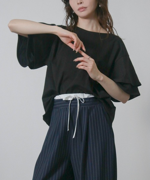 NYLAUS(ナイラス)の「【SG】袖フリル オーバーサイズTシャツ 半袖Tシャツ(Tシャツ/カットソー・レディース・ベージュ/ブラック/アイボリー・M)」の1枚目の写真