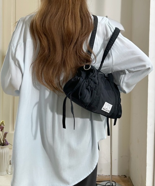 Ada.(エイダ)の「レギュラーカラー ポケット付き ベーシック 長袖 シャツ ブラウス(シャツ/ブラウス・レディース・ブルー/ピンク/ホワイト・FREE)」の5枚目の写真