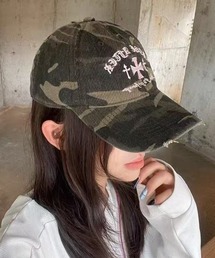 GEMEDA（ジェメダ）の「カモフラ柄ロゴ刺繍キャップ（キャップ）」