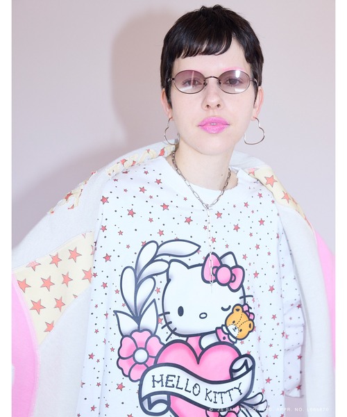 Little sunny bite(リトルサニーバイト)の「【Little sunny bite】hello kitty x little sunny bite star print long tee(Tシャツ/カットソー・レディース・ホワイト/ブラック・MEDIUM/SMALL)」の1枚目の写真