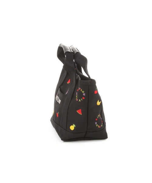 BAYFLOW（ベイフロー）の「[サブバッグやランチバッグに]フルーツ刺繍ロゴトートS（トートバッグ・レディース・ブラック/ナチュラル・FREE）」の15枚目の写真