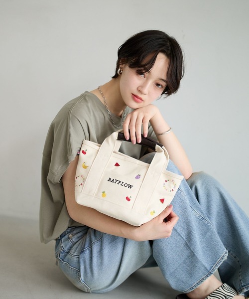 サブバッグやランチバッグに]フルーツ刺繍ロゴトートS（トートバッグ