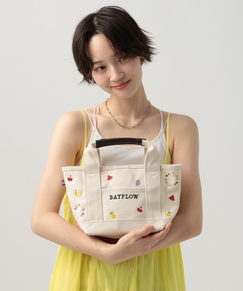 サブバッグやランチバッグに]フルーツ刺繍ロゴトートS（トートバッグ