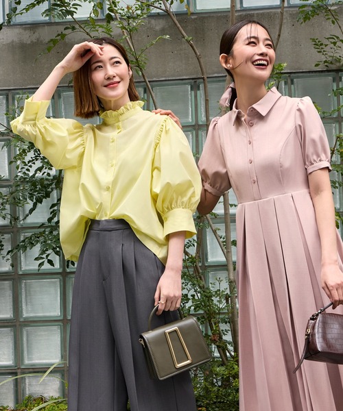 RUIRUE BOUTIQUE(ルイルエブティック)の「洗える | フリル スタンドカラー ・ オーバーブラウス | トップス・ブラウス・シャツ・半袖ブラウス・きれいめブラウス・オフィスカジュアルブラウス・フリルブラウス(シャツ/ブラウス・レディース・ブラック/イエロー/ネイビー/ホワイト/ピンク・L/M)」の6枚目の写真