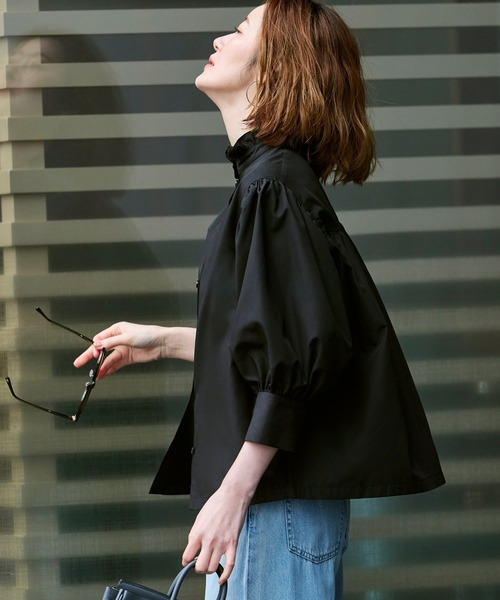 RUIRUE BOUTIQUE(ルイルエブティック)の「洗える | フリル スタンドカラー ・ オーバーブラウス | トップス・ブラウス・シャツ・半袖ブラウス・きれいめブラウス・オフィスカジュアルブラウス・フリルブラウス(シャツ/ブラウス・レディース・ブラック/イエロー/ネイビー/ホワイト/ピンク・L/M)」の18枚目の写真