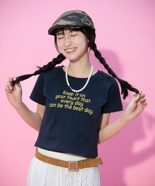 JEANASIS（ジーナシス）の「【みさみさ企画・選べる着丈】アソートロゴプリント TEE/664277（Tシャツ/カットソー・レディース・レッド/ホワイト/ネイビー・MEDIUM/SMALL）」の20枚目の写真