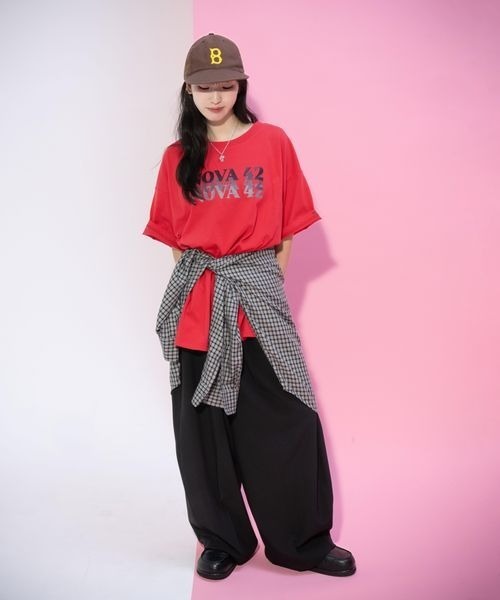 JEANASIS（ジーナシス）の「【みさみさ企画・選べる着丈】アソートロゴプリント TEE/664277（Tシャツ/カットソー・レディース・レッド/ホワイト/ネイビー・MEDIUM/SMALL）」の15枚目の写真