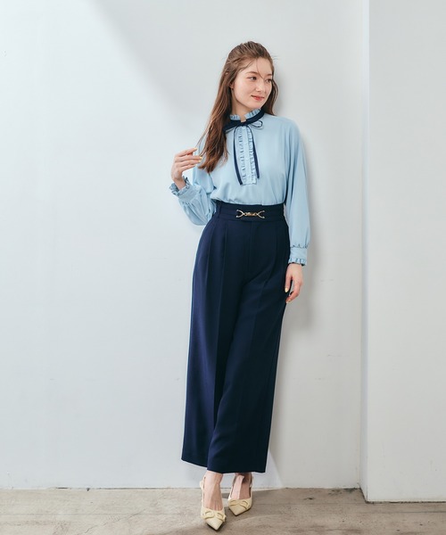 12Twelve Agenda(トゥエルブ アジェンダ)の「配色ナロータイフリルブラウス(シャツ/ブラウス・レディース・ベージュ/サックスブルー/オフホワイト・M)」の18枚目の写真