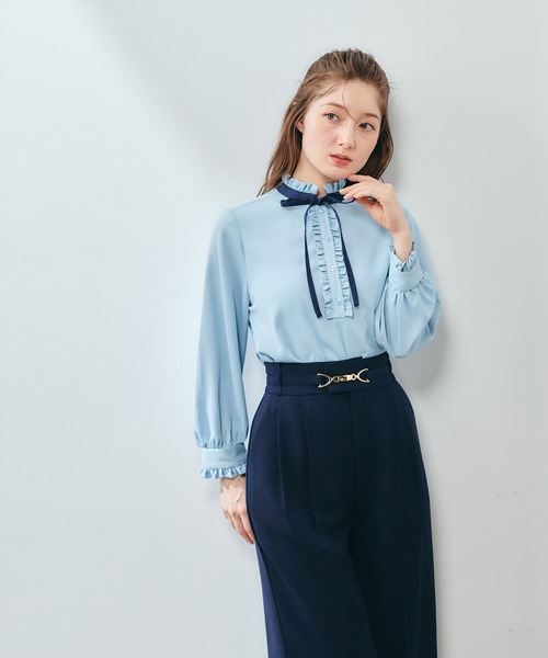 12Twelve Agenda(トゥエルブ アジェンダ)の「配色ナロータイフリルブラウス(シャツ/ブラウス・レディース・ベージュ/サックスブルー/オフホワイト・M)」の15枚目の写真