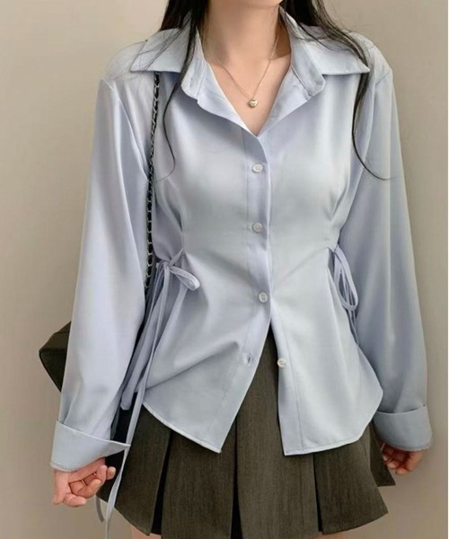 LAFFMO(ラフモ)の「サイドリボンシャツ(シャツ/ブラウス・レディース・ブラック/ホワイト/ブルー/ベージュ・F)」の4枚目の写真