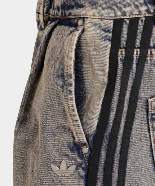 adidas(アディダス)の「adidas/アディダス Adilenium adidas Originals シーズン 5 トレフォイルロゴ スリーストライプス デニムパンツ 2026年 夏 夏服 秋服(デニムパンツ・メンズ・ライトブルー/ブルー・30inch/32inch/34inch)」の3枚目の写真