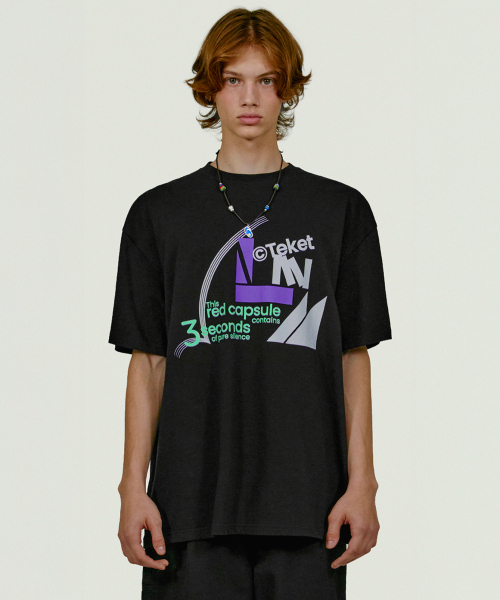 TEKET(テケット)の「Red Capsule Tee Black(Tシャツ/カットソー・レディース・その他・MEDIUM/LARGE/SMALL)」の2枚目の写真