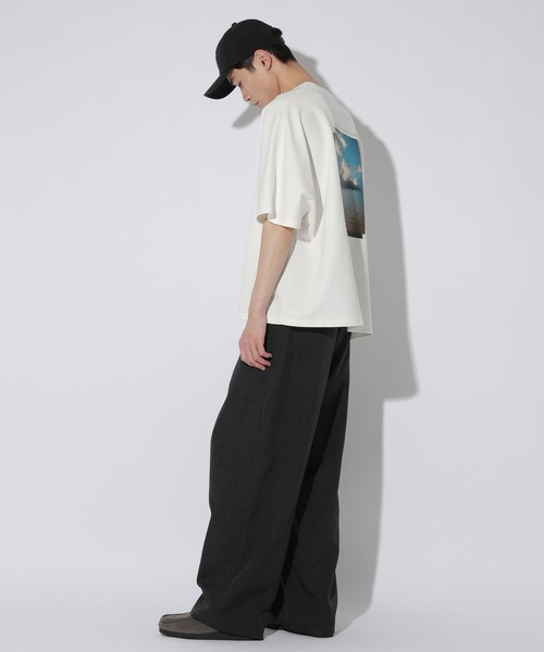 LAKOLE(ラコレ)の「バックプリントドルマンカットソー / 662381(Tシャツ/カットソー・メンズ・ホワイト/ブラック/グレー・MEDIUM/LARGE)」の21枚目の写真