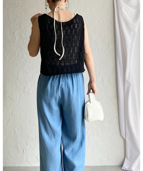 She's Closet(シーズクローゼット)の「ショート丈 深Uネック 透かし編み メッシュニットベスト / サマーニットビスチェ(ベスト・レディース・アイボリー/ブラウン/ブラック/ライトベージュ・FREE)」の5枚目の写真