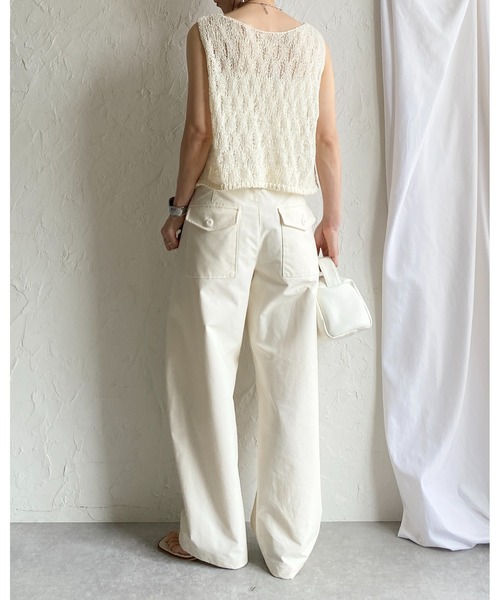 She's Closet(シーズクローゼット)の「ショート丈 深Uネック 透かし編み メッシュニットベスト / サマーニットビスチェ(ベスト・レディース・アイボリー/ブラウン/ブラック/ライトベージュ・FREE)」の8枚目の写真