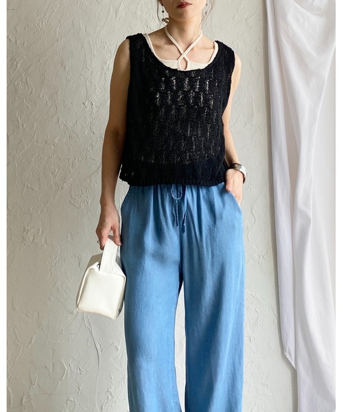 She's Closet(シーズクローゼット)の「ショート丈 深Uネック 透かし編み メッシュニットベスト / サマーニットビスチェ(ベスト・レディース・アイボリー/ブラウン/ブラック/ライトベージュ・FREE)」の19枚目の写真