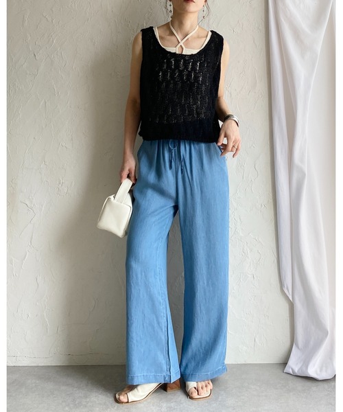 She's Closet(シーズクローゼット)の「ショート丈 深Uネック 透かし編み メッシュニットベスト / サマーニットビスチェ(ベスト・レディース・アイボリー/ブラウン/ブラック/ライトベージュ・FREE)」の21枚目の写真