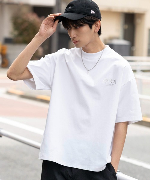 WEGO(ウィゴー)の「WEGO/【26年春夏新作】アクセ付キBIGロゴT(Tシャツ/カットソー・メンズ・ホワイト/ブラック・LARGE/MEDIUM)」の13枚目の写真