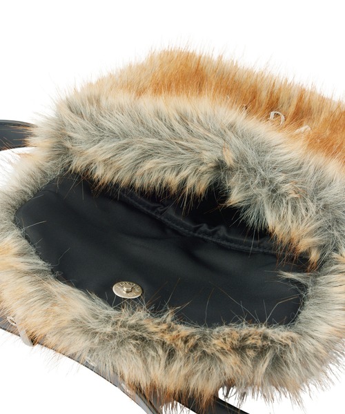 X-girl(エックスガール)の「MULTI WAY FAUX FUR POCKET BELT(ベルト・レディース・ブラック・ONE SIZE)」の7枚目の写真