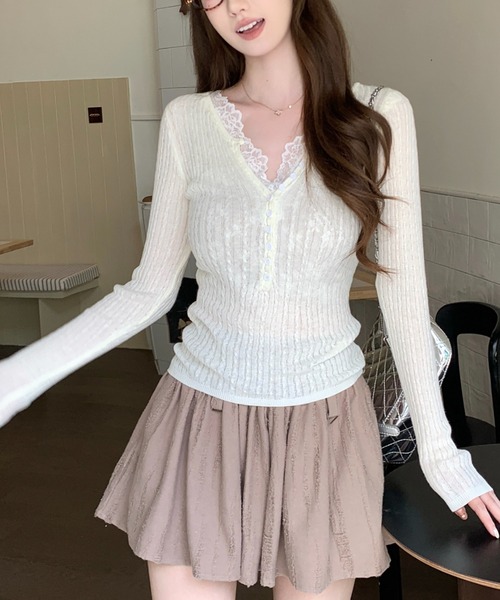 AMAJI(アマジ)の「レース切替 長袖ニットトップス(Tシャツ/カットソー・レディース・ホワイト/ライトピンク/ブラック・FREE)」の4枚目の写真
