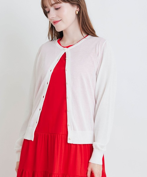 PICCIN PERLA(ピッチンペルラ)の「接触冷感UVカットパールボタンシアーカーディガン(カーディガン/ボレロ・レディース・オフホワイト/ブラック/エメラルド/チェリーピンク/ブルー・M)」の9枚目の写真