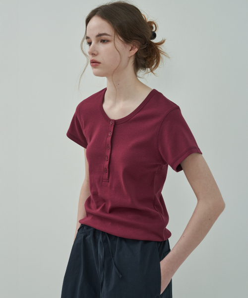 MOTT（モット）の「ヘンリーネックハーフTシャツ-パープル（Tシャツ/カットソー・レディース・その他・FREE）」の4枚目の写真