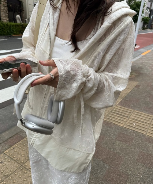 WILLFULLY(ウィルフリー)の「sheer mesh lace trim hoodie tops(Tシャツ/カットソー・レディース・ブラック/アイボリー/モカ・FREE)」の19枚目の写真