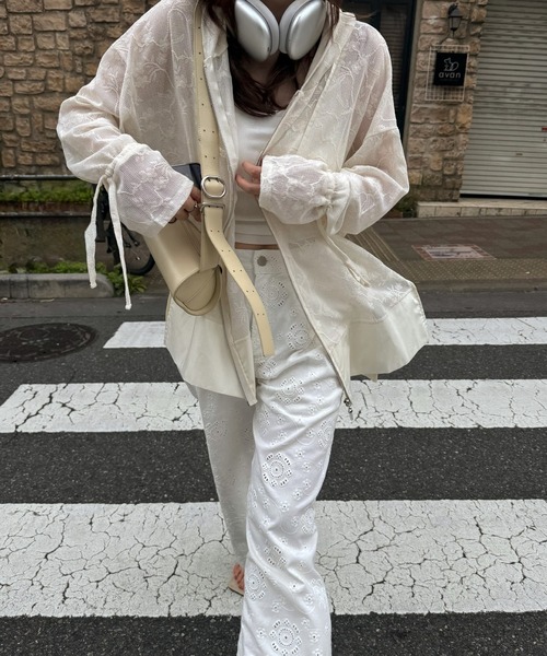 WILLFULLY(ウィルフリー)の「sheer mesh lace trim hoodie tops(Tシャツ/カットソー・レディース・ブラック/アイボリー/モカ・FREE)」の20枚目の写真