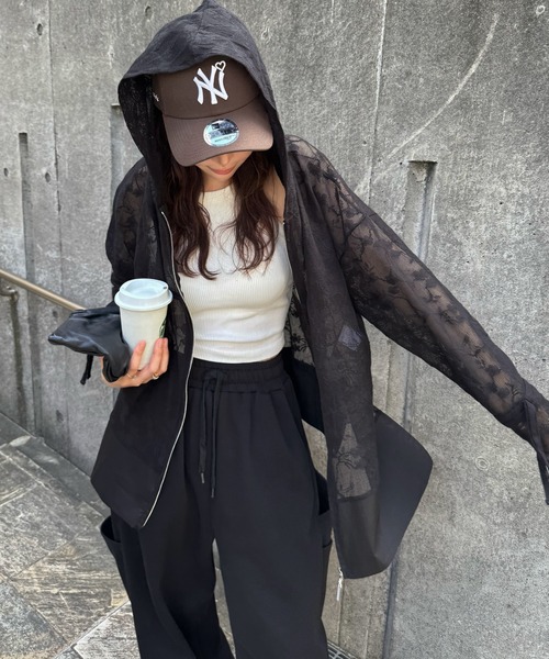 WILLFULLY(ウィルフリー)の「sheer mesh lace trim hoodie tops(Tシャツ/カットソー・レディース・ブラック/アイボリー/モカ・FREE)」の11枚目の写真