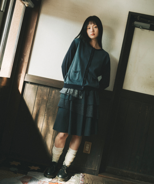 OHESHIO（オヘシオ）の「CANCAN LAYERED SKIRT, FLORAL NAVY（スカート・レディース・その他・FREE）」の4枚目の写真