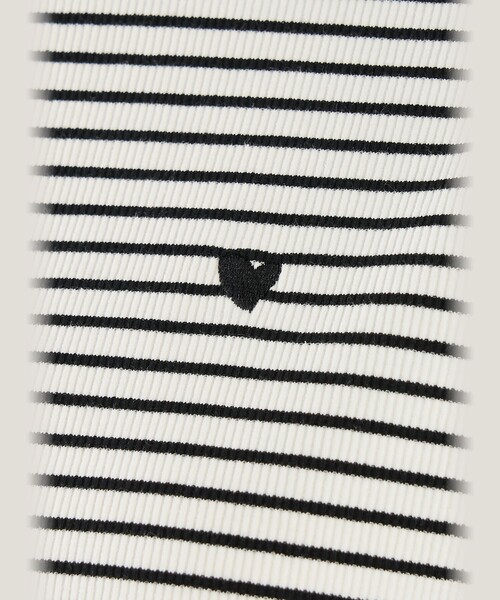 To b. by agnes b.(トゥービーバイアニエスベー)の「ハート 刺繍 リブ ボーダー 半袖 Tシャツ(Tシャツ/カットソー・レディース・ホワイト・40/38)」の11枚目の写真