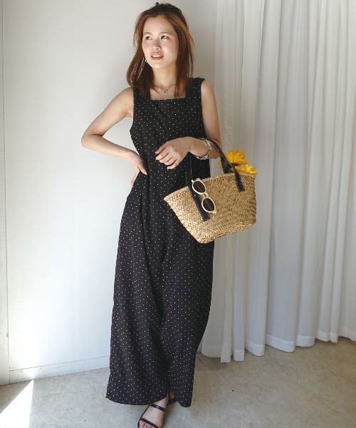 CORNERS(コーナーズ)の「ジョーゼットドットプリントオールインワン(サロペット/オーバーオール・レディース・ブラウン/ベージュ/ブラック・M)」の4枚目の写真