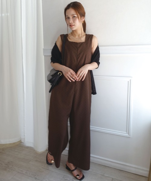 CORNERS(コーナーズ)の「ジョーゼットドットプリントオールインワン(サロペット/オーバーオール・レディース・ブラウン/ベージュ/ブラック・M)」の21枚目の写真