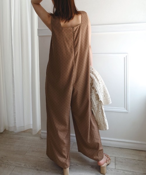 CORNERS(コーナーズ)の「ジョーゼットドットプリントオールインワン(サロペット/オーバーオール・レディース・ブラウン/ベージュ/ブラック・M)」の15枚目の写真