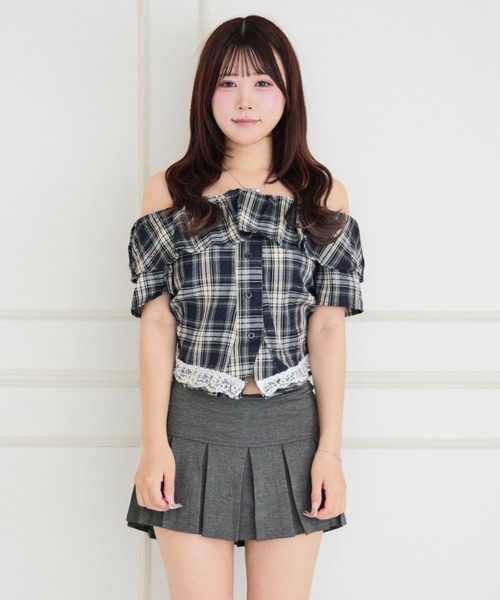 ALLuRing ChaRm(アリュリングチャーム)の「Off-shoulder Check Lace Top / オフショルダーチェックレーストップス(Tシャツ/カットソー・レディース・ホワイト/ライトブルー/ネイビー・FREE)」の12枚目の写真