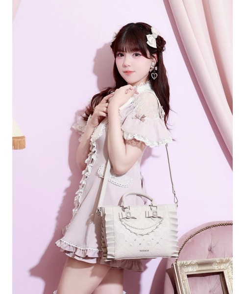 NOEMIE(ノエミー)の「ビジューモノグラム推し活バッグ(トートバッグ・レディース・ピンク/オフホワイト/ブラック・ONE SIZE)」の9枚目の写真