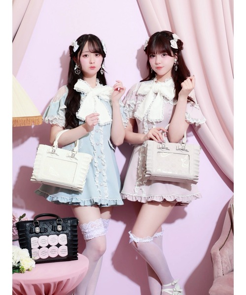 NOEMIE(ノエミー)の「ビジューモノグラム推し活バッグ(トートバッグ・レディース・ピンク/オフホワイト/ブラック・ONE SIZE)」の17枚目の写真