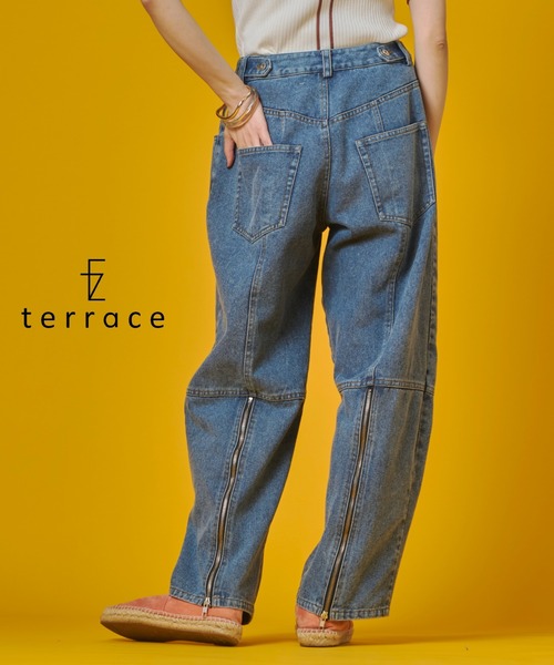 terrace(テラス)の「バックジップスリットデニムパンツ(デニムパンツ・レディース・インディゴブルー/ブラック/ケミカルウォッシュ・FREE)」の1枚目の写真