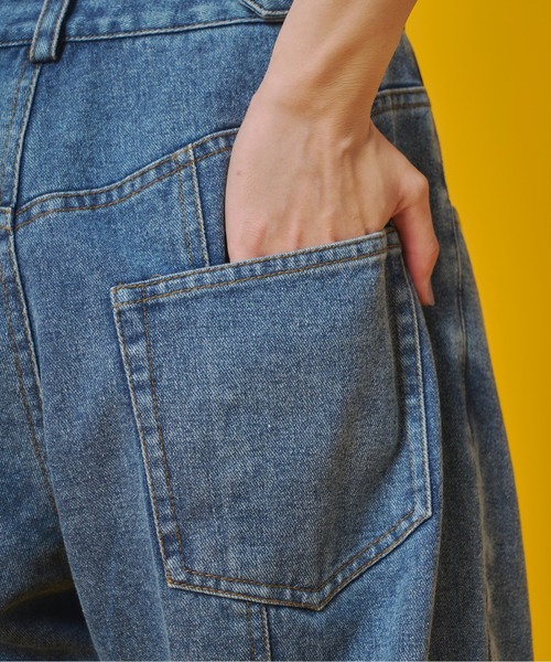 terrace(テラス)の「バックジップスリットデニムパンツ(デニムパンツ・レディース・インディゴブルー/ブラック/ケミカルウォッシュ・FREE)」の12枚目の写真