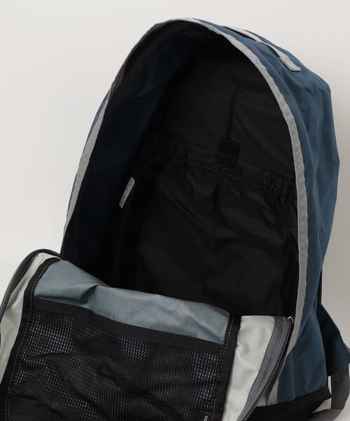 GREGORY(グレゴリー)の「デイパック DAYPACK トラックネイビー(バックパック/リュック・メンズ・スカイブルー系・-)」の10枚目の写真