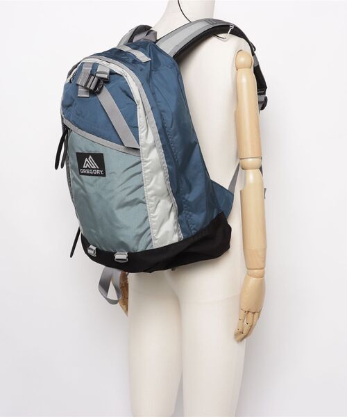 GREGORY(グレゴリー)の「デイパック DAYPACK トラックネイビー(バックパック/リュック・メンズ・スカイブルー系・-)」の11枚目の写真