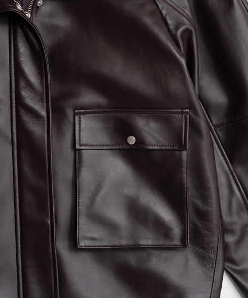 MAISON SPECIAL（メゾンスペシャル）の「Oversized Stand Collar Leather Blouson/オーバースタンドカラーレザーブルゾン（ブルゾン・レディース・ブラウン/ブラック・FREE）」の16枚目の写真